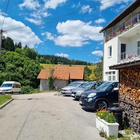 Old House Ljujic Apartment