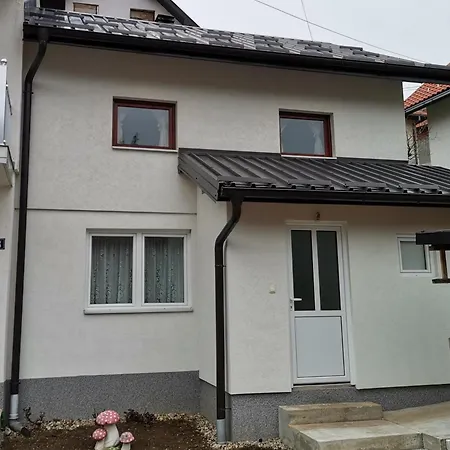 Apartment Old House Ljujic *
