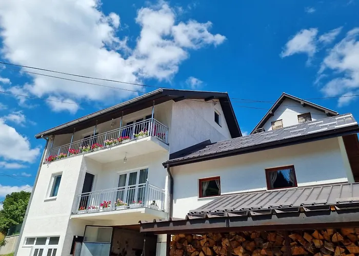 Old House Ljujic Apartment